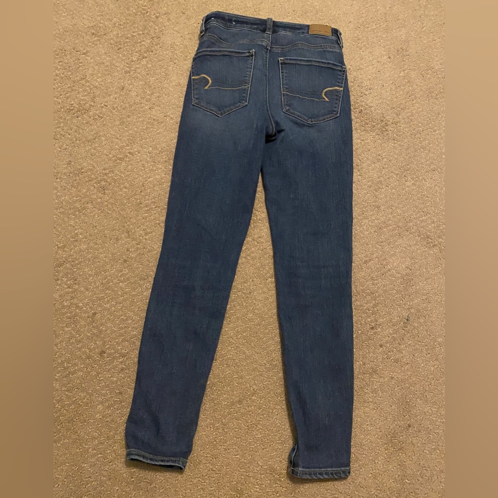 American Eagle High Waisted Jeans Size 2